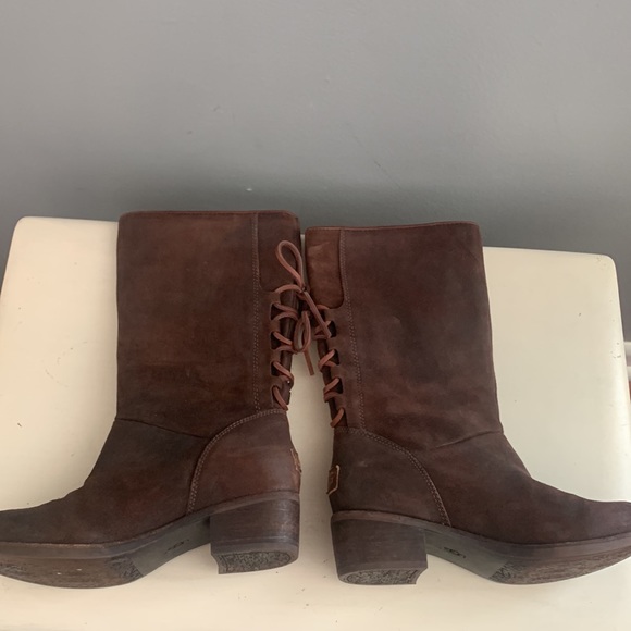 {UGG} Cary Brown Leather Lace Back Boot 5.5 - Picture 6 of 9